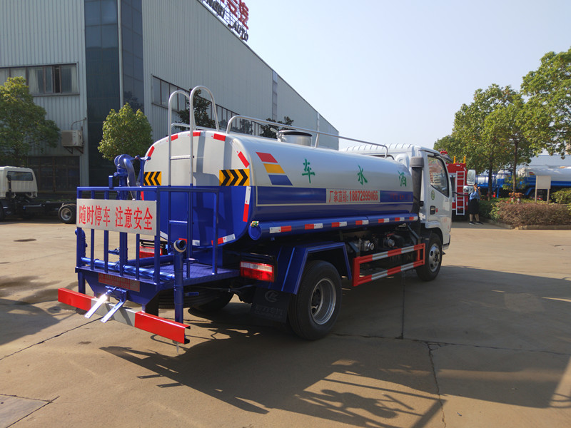 灑水車價格報價降價優(yōu)惠 灑水車價格報價降價優(yōu)惠