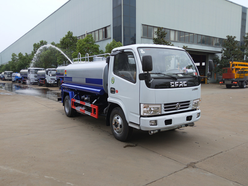 ������ˮ܇�r�񣬳�����ˮ܇�S��ֱ�N