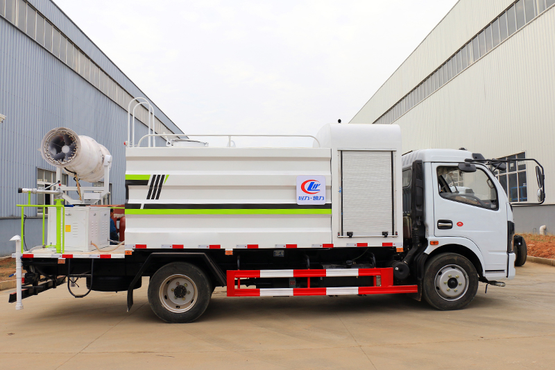 東風大多利卡8噸抑塵車 東風大多利卡8噸抑塵車