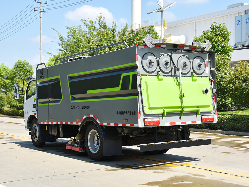 �|�L����8�����m܇