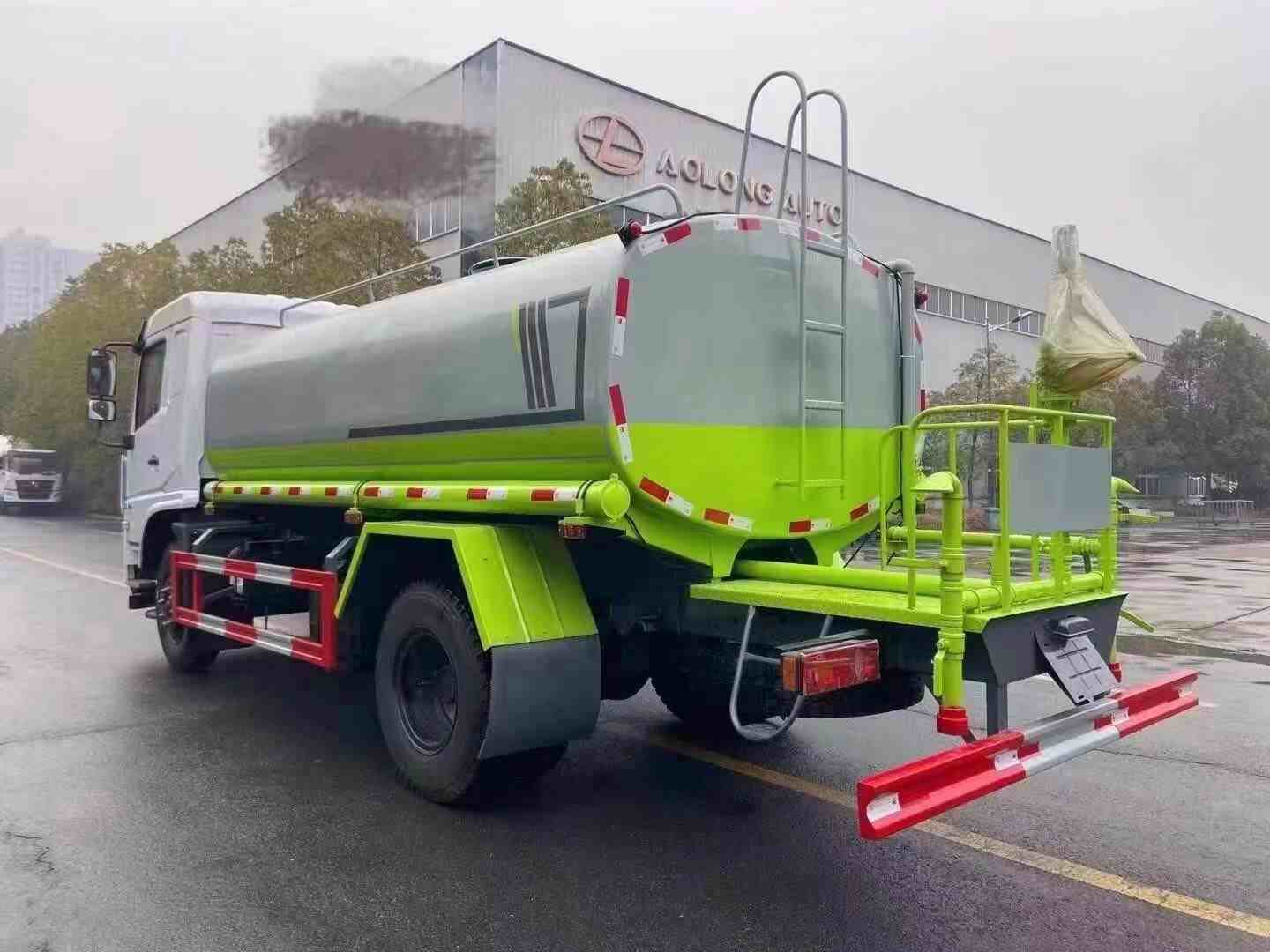 東風(fēng)全系灑水車(chē)的配置詳情和參考價(jià)格