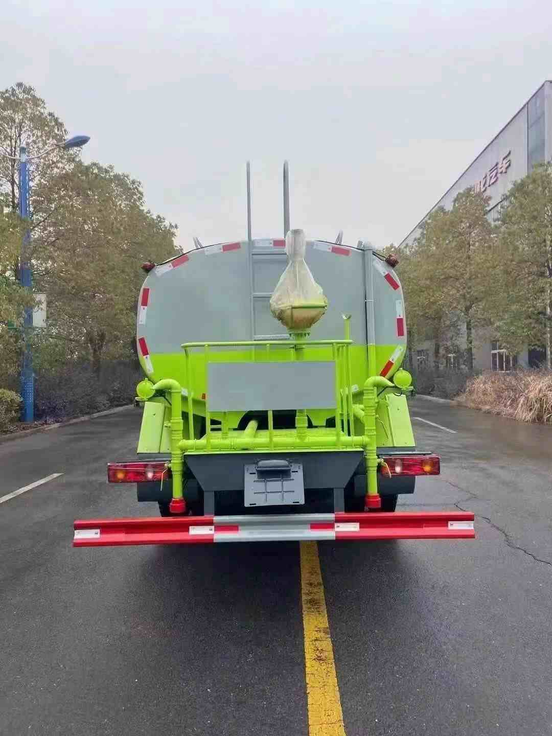 東風(fēng)全系灑水車(chē)的配置詳情和參考價(jià)格