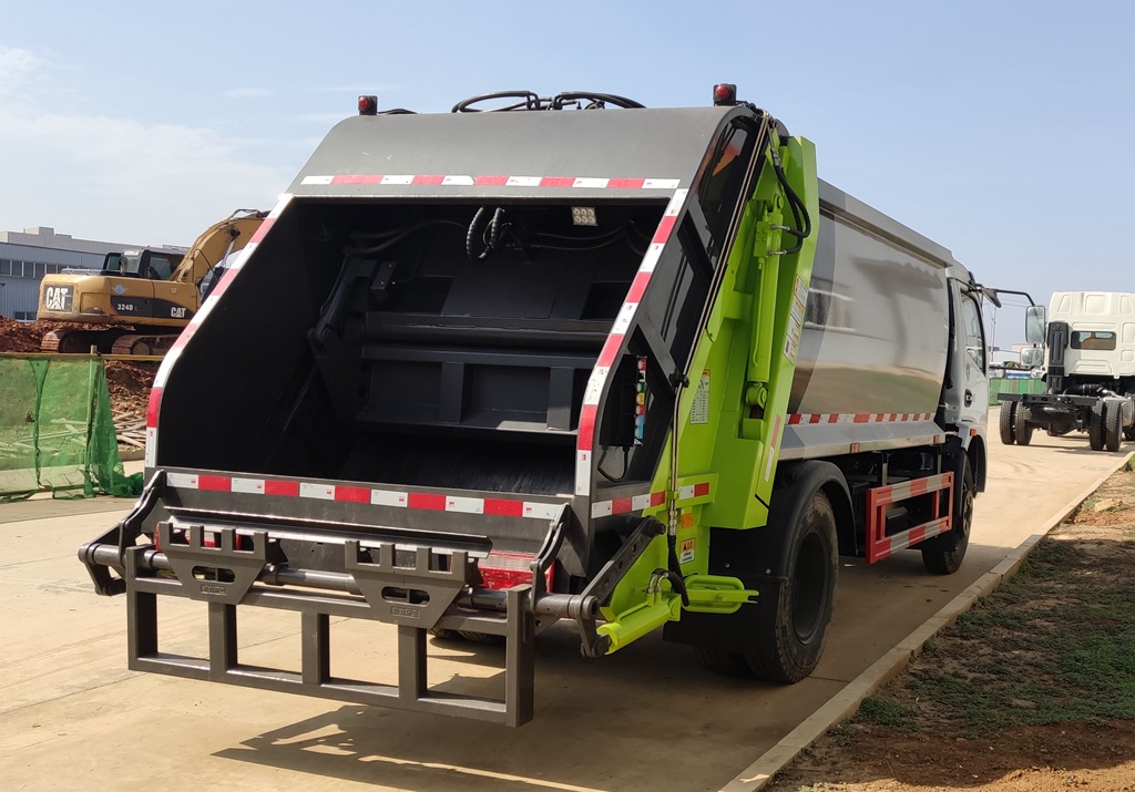 �|�L���𿨉��s����܇