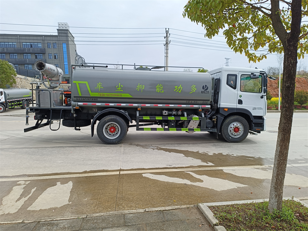 北京灑水車(chē)銷(xiāo)售-北京灑水車(chē)廠家報(bào)價(jià)-湖北盈通